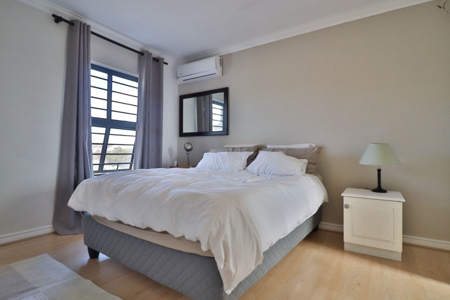 To Let 2 Bedroom Property for Rent in Royal Ascot Western Cape